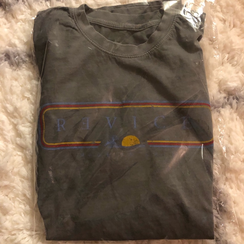 Revice Denim Tee BRAND NEW✨✨✨